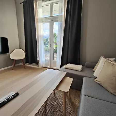 Apartment Park *