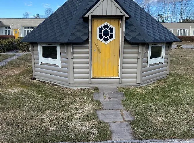 埃维耶公园酒店 *